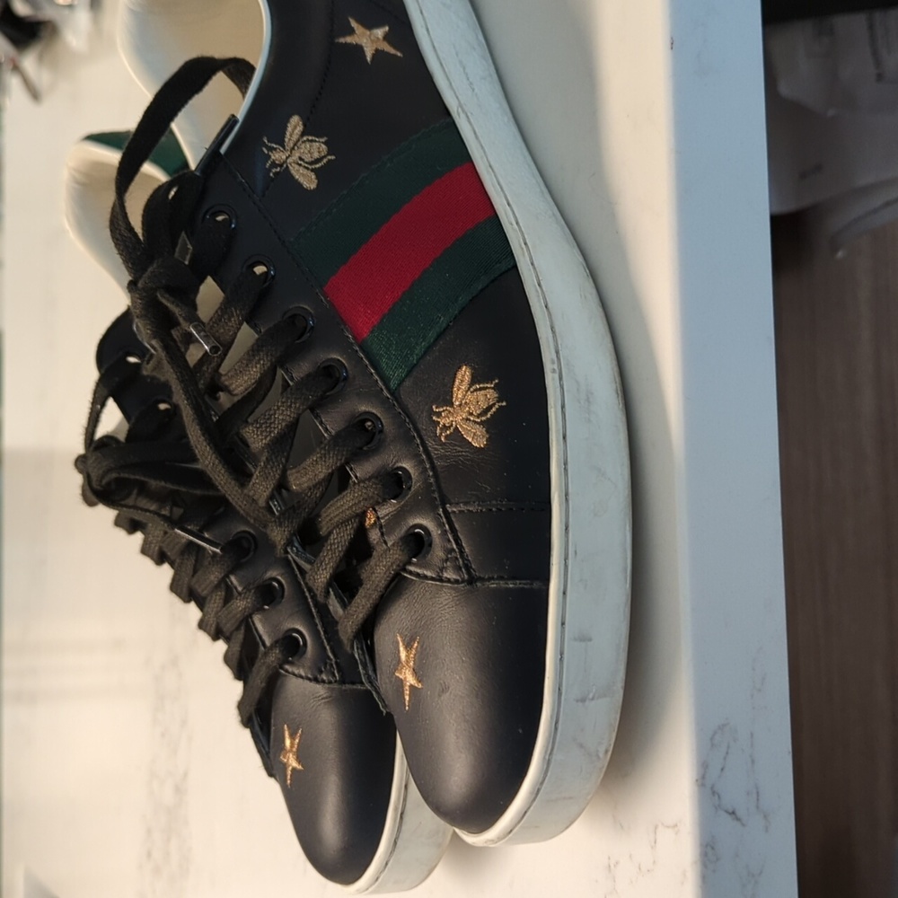 Gucci Ace Bee Embroidered Sneakers